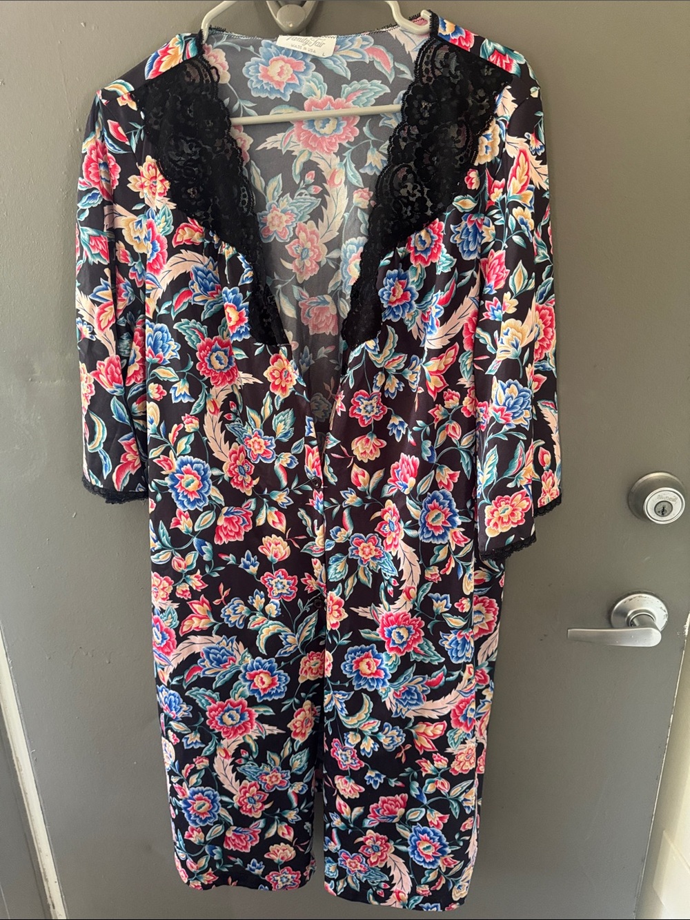 Vintage Vanity Fair Floral Lace-Trim House Coat Robe - Black with Floral